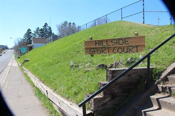 Hillsidesportcourtpark2012sign WEB 350X233