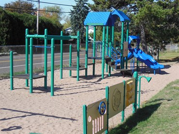 Lafayettepark2012playground 370X278